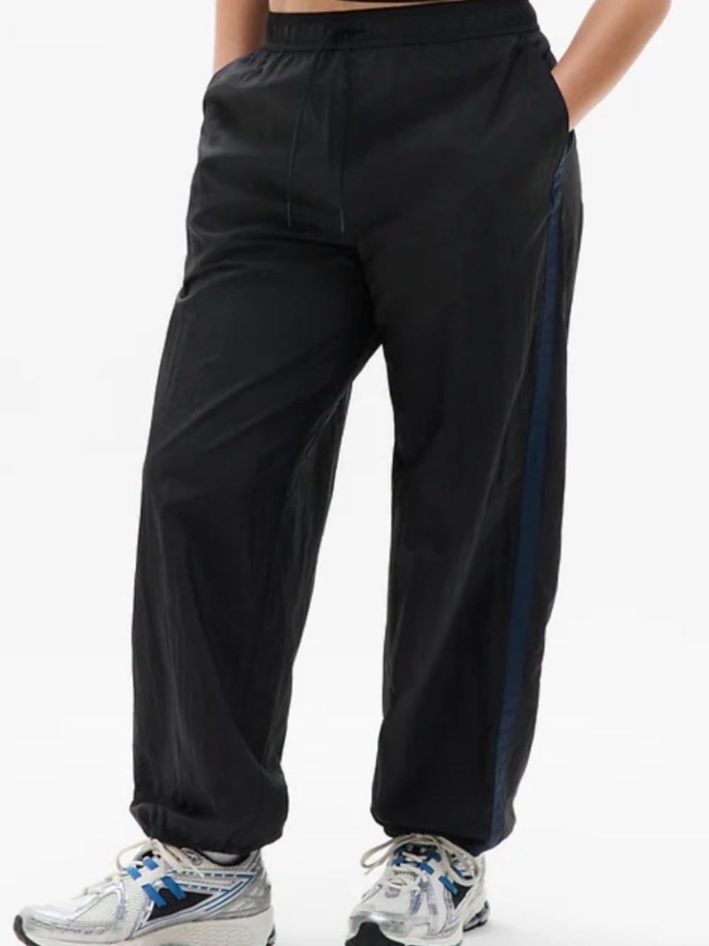 Daybreak Mid Rise Parachute Jogger, L